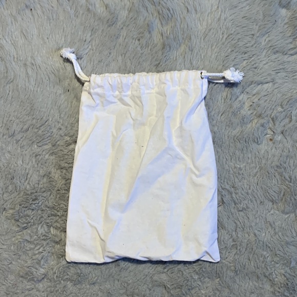 Mini White Draw string bag - Picture 2 of 3